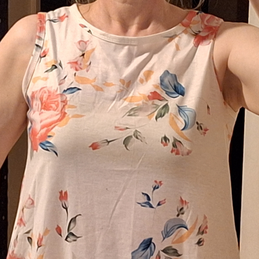 Sundress - Picture 5 of 16